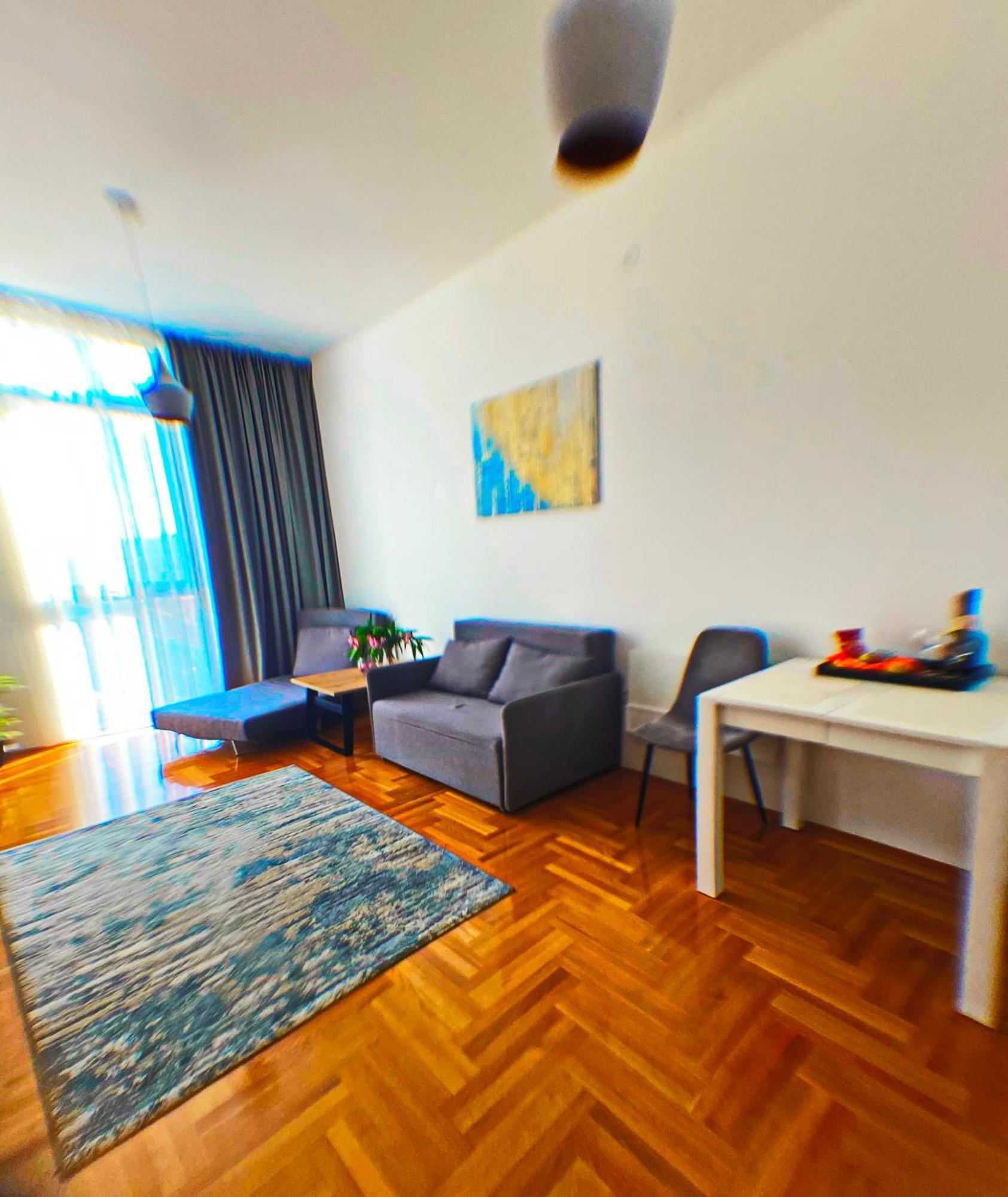 Apartment Sova Tivat Luaran gambar