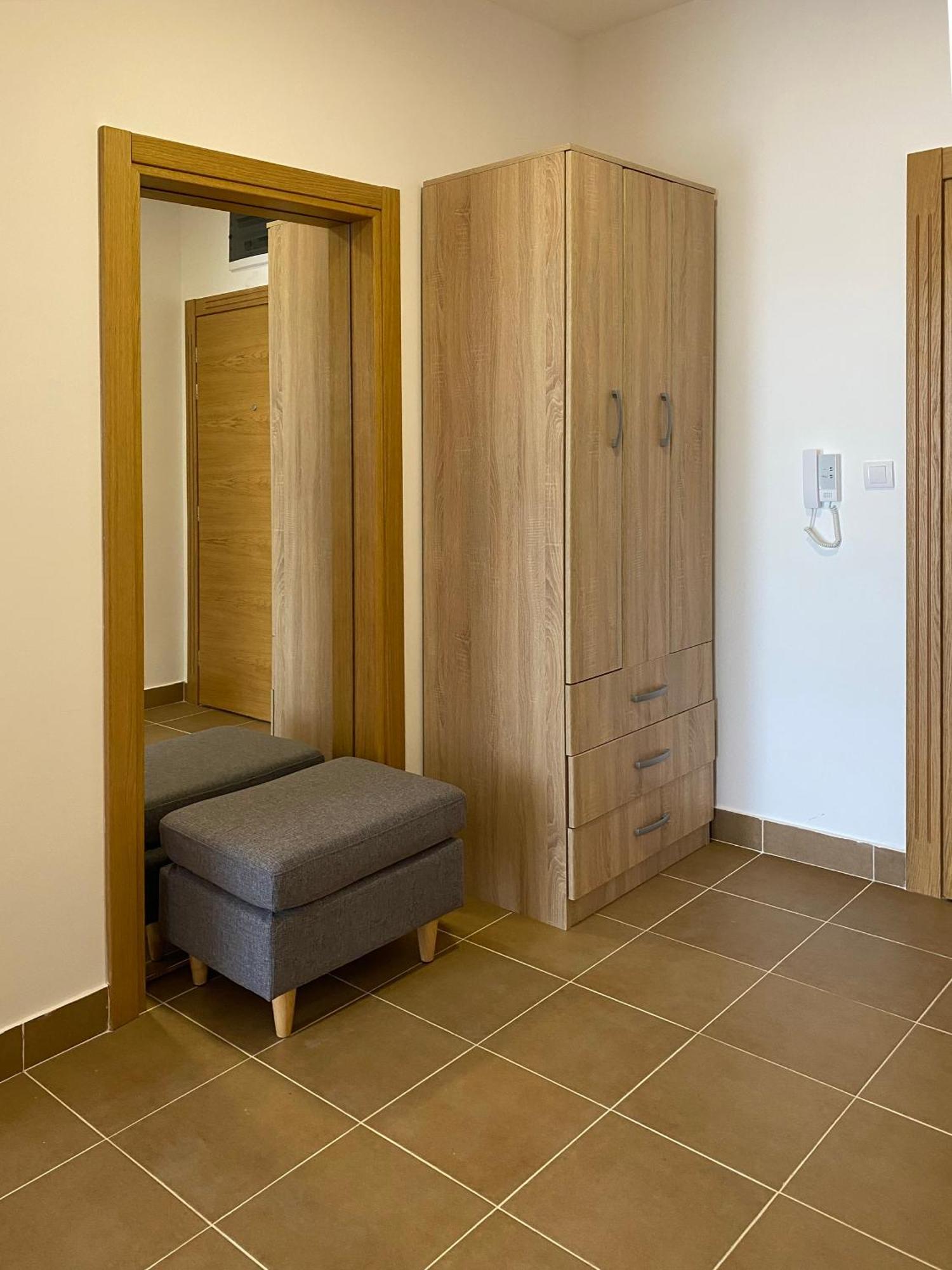 Apartment Sova Tivat Luaran gambar